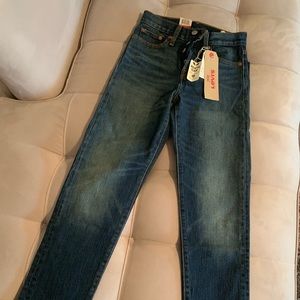 Levi’s Wedgie Fit Jeans